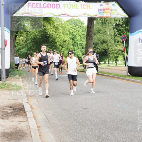 29.06.2025 - hella hamburg halbmarathon MichiJ http://msf.ph/oto/8201467 29.06.2025 10:21:36 Zwischen KM18-KM19 1686, 5070, 7965, 8883, 10484, 11169, 11199, 14293, 15826, 16505, 18099 meine-sportfotos.de