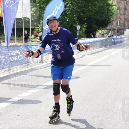 29.06.2025 - hella hamburg halbmarathon Strokosch-Dieckow http://msf.ph/oto/8201483 29.06.2025 09:51:20 Ziel 20204 meine-sportfotos.de