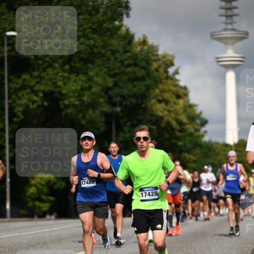 29.06.2025 - hella hamburg halbmarathon Dr. Thomas Lammeyer http://msf.ph/oto/8201523 29.06.2025 09:48:19 Kennedybrücke 1758, 2746, 3043, 3201, 5070, 5269, 5328, 5367, 5746, 6619, 6781, 7272, 8209, 9137, 9381, 10156, 10171, 10486, 10848, 11169 meine-sportfotos.de