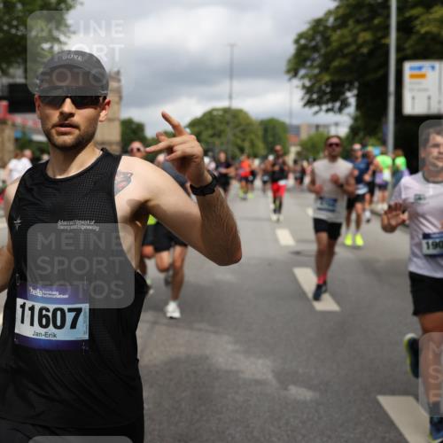 29.06.2025 - hella hamburg halbmarathon Yannick Fuchs http://msf.ph/oto/8201621 29.06.2025 10:44:45 20KM 1119, 1399, 1461, 1466, 1507, 1630, 1750, 1817, 2207, 2880, 3654, 4077, 4346, 4816, 5018, 5115, 6027, 6662, 6712, 6795, 7052, 7134, 7176, 7397, 7583, 7930, 7932, 8117, 8572, 8704, 8819, 9057, 10371, 11214, 11356, 11455, 11607, 12016, 12624, 13008, 13687, 13701, 13875, 14034, 14257, 14626, 15362, 15395, 15803, 15950, 16291, 16716, 17179, 17221, 17247, 17384, 18006, 18066, 18370, 18394, 18489, 18657, 18658, 18811 meine-sportfotos.de