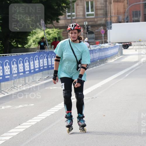 29.06.2025 - hella hamburg halbmarathon Strokosch-Dieckow http://msf.ph/oto/8201648 29.06.2025 09:52:01 Ziel 20347 meine-sportfotos.de