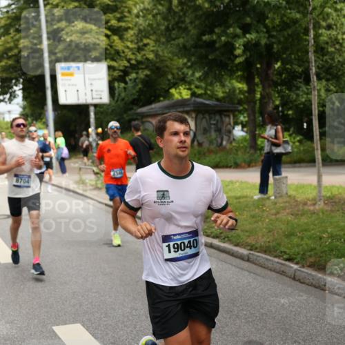 29.06.2025 - hella hamburg halbmarathon Yannick Fuchs http://msf.ph/oto/8201650 29.06.2025 10:44:45 20KM 1119, 1399, 1461, 1466, 1507, 1630, 1750, 1817, 2207, 2880, 3654, 4077, 4346, 4816, 5018, 5115, 6027, 6662, 6712, 6795, 7052, 7134, 7176, 7397, 7583, 7930, 7932, 8117, 8572, 8704, 8819, 9057, 10371, 11214, 11356, 11455, 11607, 12016, 12624, 13008, 13687, 13701, 13875, 14034, 14257, 14626, 15362, 15395, 15803, 15950, 16291, 16716, 17179, 17221, 17247, 17384, 18006, 18066, 18370, 18394, 18489, 18657, 18658, 18811 meine-sportfotos.de