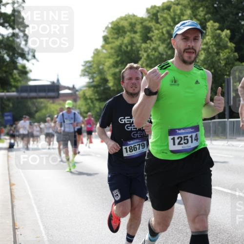 29.06.2025 - hella hamburg halbmarathon Jannik Wohlers http://msf.ph/oto/8201674 29.06.2025 09:47:47 Lombardsbrücke 1385, 1562, 1743, 2714, 2767, 3959, 4860, 5091, 5315, 6684, 6829, 6990, 8362, 8933, 10793, 10900, 11202, 11227, 11620, 11929, 12290, 12514, 13595, 13854, 14387, 14875, 14908, 14934, 15015, 15261, 15415, 15701, 15959, 16119, 16158, 17024, 17217, 18103, 18573, 18584, 18679 meine-sportfotos.de