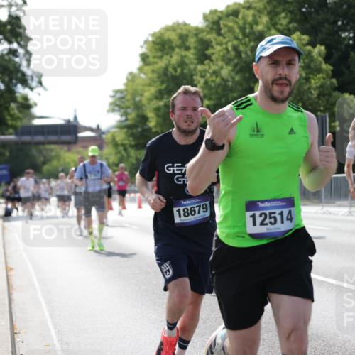 29.06.2025 - hella hamburg halbmarathon Jannik Wohlers http://msf.ph/oto/8201689 29.06.2025 09:47:47 Lombardsbrücke 1385, 1562, 1743, 2714, 2767, 3959, 4860, 5091, 5315, 6684, 6829, 6990, 8362, 8933, 10793, 10900, 11202, 11227, 11620, 11929, 12290, 12514, 13595, 13854, 14387, 14875, 14908, 14934, 15015, 15261, 15415, 15701, 15959, 16119, 16158, 17024, 17217, 18103, 18573, 18584, 18679 meine-sportfotos.de