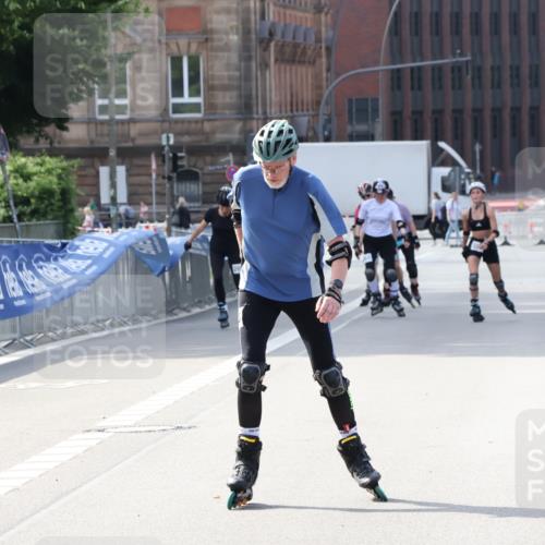 29.06.2025 - hella hamburg halbmarathon Strokosch-Dieckow http://msf.ph/oto/8201771 29.06.2025 09:52:16 Ziel 20175 meine-sportfotos.de