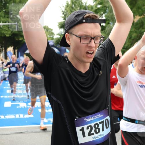 29.06.2025 - hella hamburg halbmarathon Zöllner http://msf.ph/oto/8202069 29.06.2025 10:47:42 Ziel 1320, 1696, 2284, 2708, 5889, 6009, 7962, 8927, 10969, 10988, 11283, 13948, 14618, 14619, 15451, 15478, 16205, 18104, 18970, 19181 meine-sportfotos.de