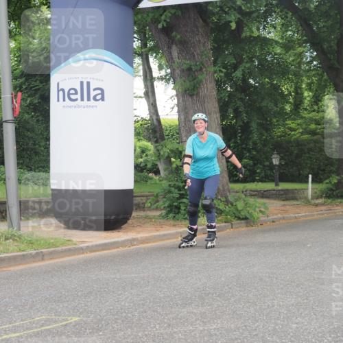29.06.2025 - hella hamburg halbmarathon KatJ http://msf.ph/oto/8202093 29.06.2025 09:31:18 Zwischen KM18-KM19  meine-sportfotos.de
