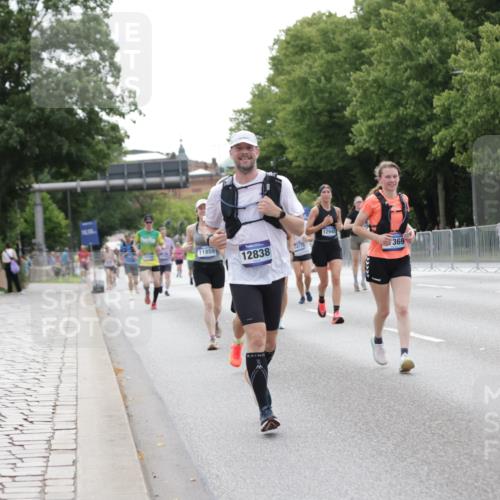 29.06.2025 - hella hamburg halbmarathon Jannik Wohlers http://msf.ph/oto/8202137 29.06.2025 10:25:31 Lombardsbrücke 1479, 1481, 3765, 4378, 4797, 5497, 6663, 8881, 10104, 10219, 11139, 11596, 11699, 11828, 11859, 12074, 12505, 12838, 12945, 12946, 14179, 14223, 16354, 16927, 17369, 19144 meine-sportfotos.de