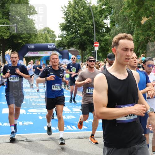 29.06.2025 - hella hamburg halbmarathon Zöllner http://msf.ph/oto/8202146 29.06.2025 10:47:44 Ziel 1320, 2708, 7962, 10969, 10988, 11283, 13948, 14618, 14619, 15451, 15478, 16205, 17229, 18430, 18970 meine-sportfotos.de