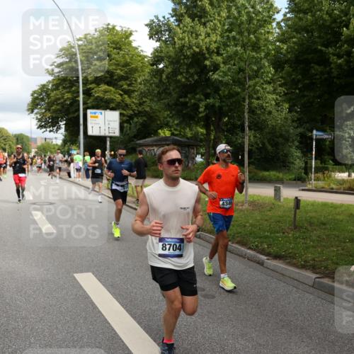 29.06.2025 - hella hamburg halbmarathon Yannick Fuchs http://msf.ph/oto/8202262 29.06.2025 10:44:47 20KM 1119, 1461, 1466, 1507, 1750, 1817, 2207, 2880, 3654, 4077, 4346, 4816, 5018, 5115, 6027, 6662, 6712, 6795, 7052, 7134, 7176, 7397, 7583, 7930, 7932, 8117, 8572, 8704, 8819, 9057, 11214, 11356, 11607, 12016, 12624, 12949, 13008, 13687, 13701, 13875, 14034, 14125, 14257, 14626, 15362, 15395, 15720, 15803, 15950, 16285, 16291, 16716, 17179, 17221, 17384, 18006, 18066, 18370, 18394, 18489, 18811 meine-sportfotos.de