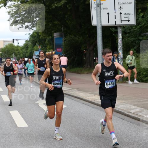 29.06.2025 - hella hamburg halbmarathon Yannick Fuchs http://msf.ph/oto/8202275 29.06.2025 10:32:08 20KM 1290, 1505, 2196, 2404, 2767, 3790, 5042, 5791, 5923, 6047, 6458, 9017, 9914, 10190, 10451, 11106, 11423, 12739, 12900, 13141, 13148, 13372, 13854, 14387, 15178, 15410, 16992, 17125, 17137, 18103, 18159, 18216, 18357, 18986 meine-sportfotos.de
