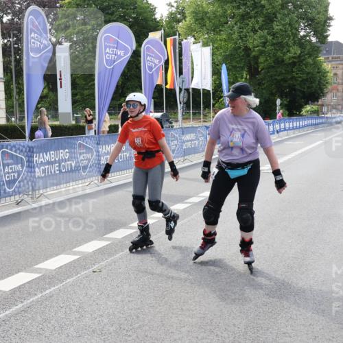 29.06.2025 - hella hamburg halbmarathon Strokosch-Dieckow http://msf.ph/oto/8202295 29.06.2025 09:52:35 Ziel 20024, 20138, 20264, 20265, 20350 meine-sportfotos.de