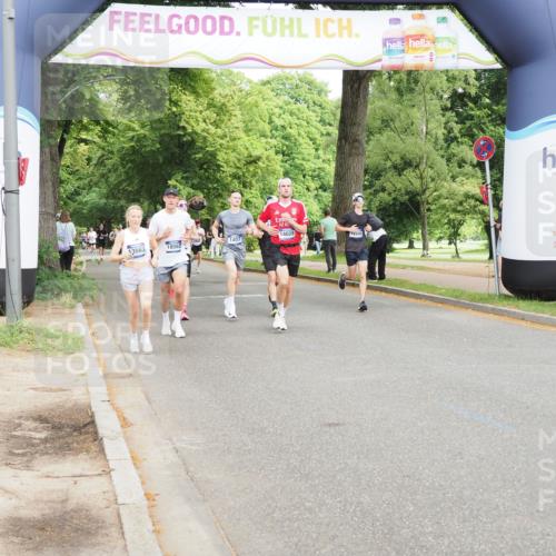 29.06.2025 - hella hamburg halbmarathon MichiJ http://msf.ph/oto/8202310 29.06.2025 10:21:45 Zwischen KM18-KM19 51, 2746, 3935, 6358, 7793, 8062, 10876, 11370, 12987, 14028, 16957, 18562, 18563 meine-sportfotos.de