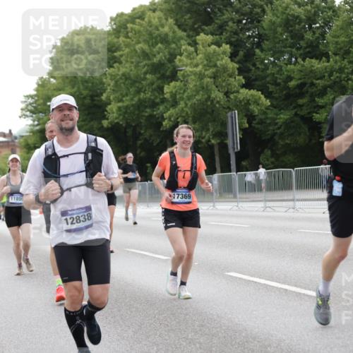 29.06.2025 - hella hamburg halbmarathon Jannik Wohlers http://msf.ph/oto/8202319 29.06.2025 10:25:32 Lombardsbrücke 1479, 3765, 4378, 4797, 5497, 6663, 8276, 10104, 10219, 11139, 11596, 11699, 11828, 11859, 12074, 12505, 12838, 12945, 12946, 14179, 14223, 14356, 16354, 16927, 17369, 19144 meine-sportfotos.de