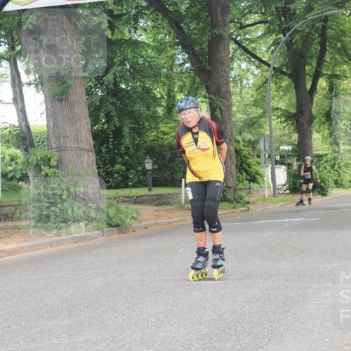 29.06.2025 - hella hamburg halbmarathon KatJ http://msf.ph/oto/8202352 29.06.2025 09:31:20 Zwischen KM18-KM19  meine-sportfotos.de