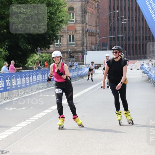 29.06.2025 - hella hamburg halbmarathon Strokosch-Dieckow http://msf.ph/oto/8202365 29.06.2025 09:54:00 Ziel 20494, 20506 meine-sportfotos.de
