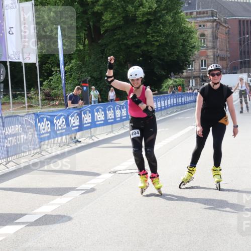 29.06.2025 - hella hamburg halbmarathon Strokosch-Dieckow http://msf.ph/oto/8202403 29.06.2025 09:54:02 Ziel 20045, 20494, 20506 meine-sportfotos.de