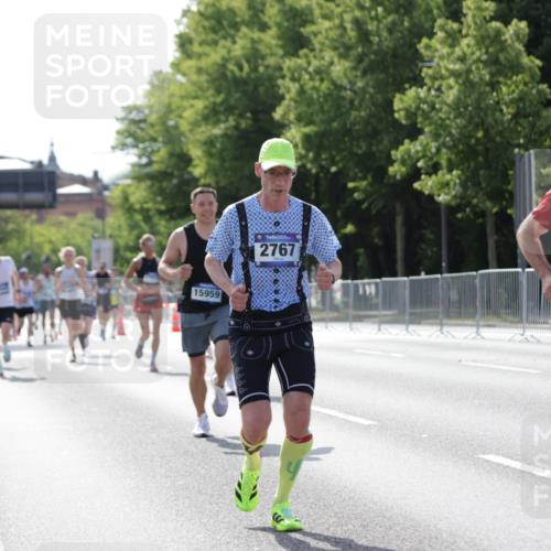 29.06.2025 - hella hamburg halbmarathon Jannik Wohlers http://msf.ph/oto/8202421 29.06.2025 09:47:50 Lombardsbrücke 1385, 1743, 2714, 2767, 3959, 4860, 5091, 5315, 6684, 6829, 6990, 8362, 8933, 10793, 10900, 11202, 11227, 11620, 11929, 12290, 12514, 13595, 14875, 14908, 15015, 15415, 15701, 15959, 16119, 16158, 17022, 17024, 17217, 17643, 18103, 18220, 18584, 18679 meine-sportfotos.de