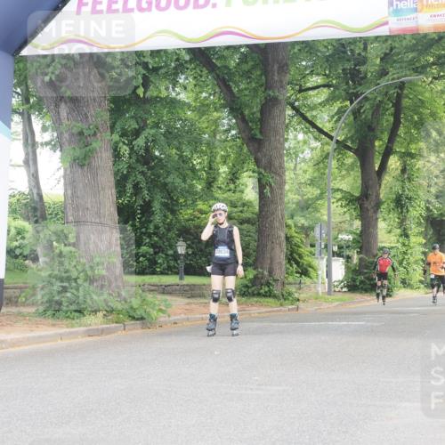 29.06.2025 - hella hamburg halbmarathon KatJ http://msf.ph/oto/8202442 29.06.2025 09:31:24 Zwischen KM18-KM19  meine-sportfotos.de
