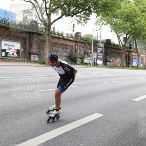 29.06.2025 - hella hamburg halbmarathon Yannick Fuchs http://msf.ph/oto/8202447 29.06.2025 09:14:54 20KM 3 meine-sportfotos.de