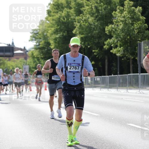 29.06.2025 - hella hamburg halbmarathon Jannik Wohlers http://msf.ph/oto/8202449 29.06.2025 09:47:50 Lombardsbrücke 1385, 1743, 2714, 2767, 3959, 4860, 5091, 5315, 6684, 6829, 6990, 8362, 8933, 10793, 10900, 11202, 11227, 11620, 11929, 12290, 12514, 13595, 14875, 14908, 15015, 15415, 15701, 15959, 16119, 16158, 17022, 17024, 17217, 17643, 18103, 18220, 18584, 18679 meine-sportfotos.de
