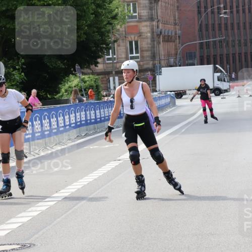 29.06.2025 - hella hamburg halbmarathon Strokosch-Dieckow http://msf.ph/oto/8202505 29.06.2025 09:54:09 Ziel 20036, 20045, 20494, 20506 meine-sportfotos.de