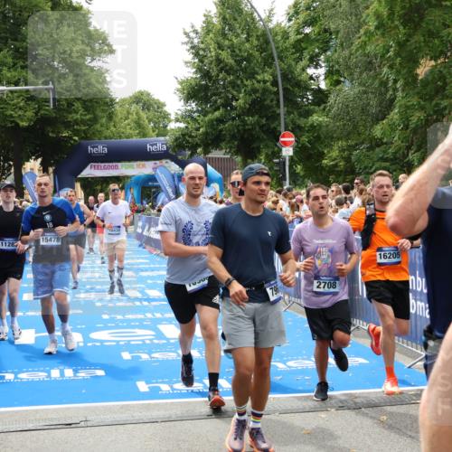29.06.2025 - hella hamburg halbmarathon Zöllner http://msf.ph/oto/8202511 29.06.2025 10:47:48 Ziel 2340, 2708, 5915, 7962, 8564, 10988, 11283, 12679, 13948, 14383, 15478, 16205, 17229, 18430 meine-sportfotos.de