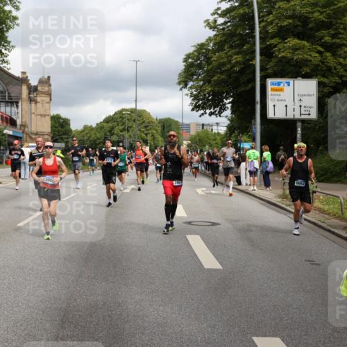 29.06.2025 - hella hamburg halbmarathon Yannick Fuchs http://msf.ph/oto/8202512 29.06.2025 10:44:47 20KM 1119, 1461, 1466, 1507, 1750, 1817, 2207, 2880, 3654, 4077, 4346, 4816, 5018, 5115, 6027, 6662, 6712, 6795, 7052, 7134, 7176, 7397, 7583, 7930, 7932, 8117, 8572, 8704, 8819, 9057, 11214, 11356, 11607, 12016, 12624, 12949, 13008, 13687, 13701, 13875, 14034, 14125, 14257, 14626, 15362, 15395, 15720, 15803, 15950, 16285, 16291, 16716, 17179, 17221, 17384, 18006, 18066, 18370, 18394, 18489, 18811 meine-sportfotos.de