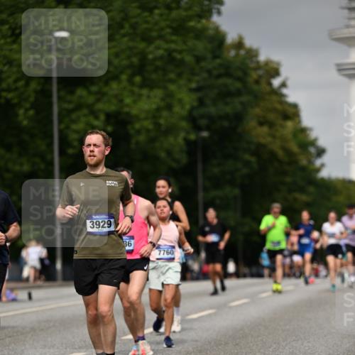 29.06.2025 - hella hamburg halbmarathon Dr. Thomas Lammeyer http://msf.ph/oto/8202521 29.06.2025 10:11:49 Kennedybrücke 1173, 1893, 1993, 2032, 2136, 3328, 3929, 4262, 5242, 5899, 6196, 6518, 6707, 6713, 6715, 6833, 7476, 7760, 8585, 9338, 9967, 10700 meine-sportfotos.de