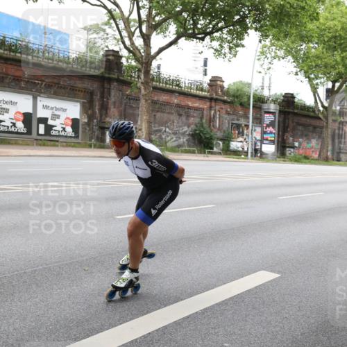29.06.2025 - hella hamburg halbmarathon Yannick Fuchs http://msf.ph/oto/8202567 29.06.2025 09:14:54 20KM 3 meine-sportfotos.de