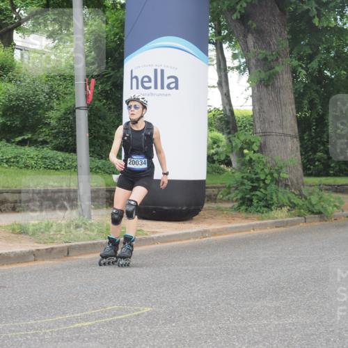 29.06.2025 - hella hamburg halbmarathon KatJ http://msf.ph/oto/8202569 29.06.2025 09:31:25 Zwischen KM18-KM19  meine-sportfotos.de
