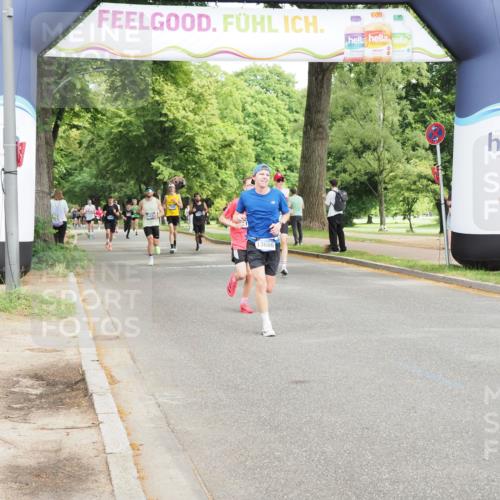 29.06.2025 - hella hamburg halbmarathon MichiJ http://msf.ph/oto/8202691 29.06.2025 10:21:50 Zwischen KM18-KM19 1407, 2746, 3935, 4463, 4679, 8062, 10927, 12899, 13686, 14028, 18562, 18563 meine-sportfotos.de