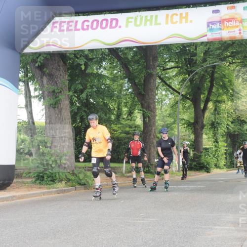 29.06.2025 - hella hamburg halbmarathon KatJ http://msf.ph/oto/8202699 29.06.2025 09:31:28 Zwischen KM18-KM19  meine-sportfotos.de