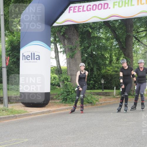 29.06.2025 - hella hamburg halbmarathon KatJ http://msf.ph/oto/8202959 29.06.2025 09:31:32 Zwischen KM18-KM19  meine-sportfotos.de