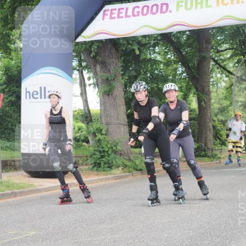 29.06.2025 - hella hamburg halbmarathon KatJ http://msf.ph/oto/8203036 29.06.2025 09:31:32 Zwischen KM18-KM19  meine-sportfotos.de