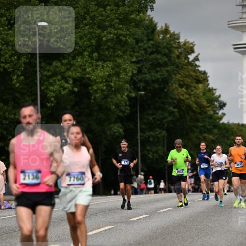 29.06.2025 - hella hamburg halbmarathon Dr. Thomas Lammeyer http://msf.ph/oto/8203102 29.06.2025 10:11:51 Kennedybrücke 1079, 1173, 1893, 1993, 2032, 2136, 3328, 3922, 3929, 4262, 5242, 5899, 6196, 6518, 6707, 6713, 6715, 6833, 7019, 7476, 7760, 8585, 9338, 9967 meine-sportfotos.de