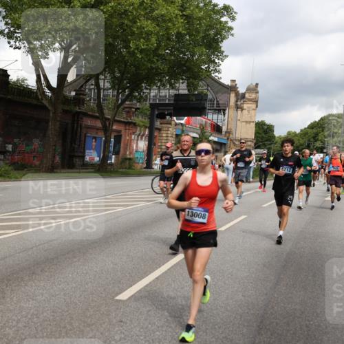 29.06.2025 - hella hamburg halbmarathon Yannick Fuchs http://msf.ph/oto/8203149 29.06.2025 10:44:49 20KM 1461, 1466, 1507, 1750, 1817, 2207, 2880, 3654, 4077, 4346, 4816, 5018, 5115, 6027, 6662, 6712, 6795, 7052, 7134, 7176, 7397, 7583, 7930, 7932, 8117, 8205, 8572, 8704, 8819, 9057, 11214, 11356, 11607, 12016, 12624, 12949, 13008, 13687, 13701, 13808, 13875, 14034, 14125, 14257, 14626, 15362, 15395, 15720, 15803, 16285, 16291, 16716, 17129, 17179, 17221, 17384, 18006, 18066, 18182, 18370, 18394, 18489 meine-sportfotos.de
