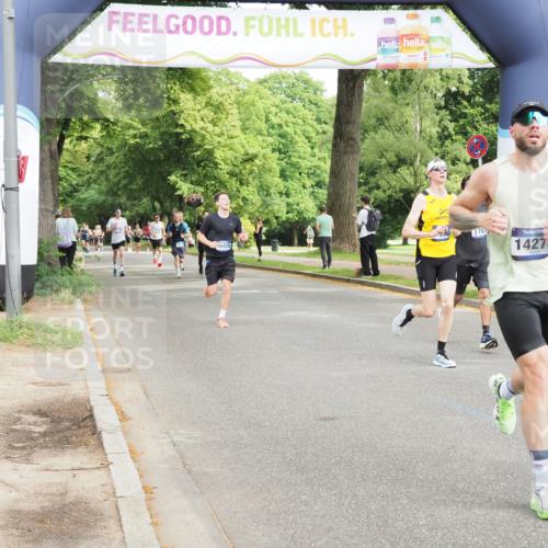 29.06.2025 - hella hamburg halbmarathon MichiJ http://msf.ph/oto/8203212 29.06.2025 10:21:55 Zwischen KM18-KM19 1707, 1990, 4463, 4679, 10927, 11150, 13686, 14276, 16425 meine-sportfotos.de