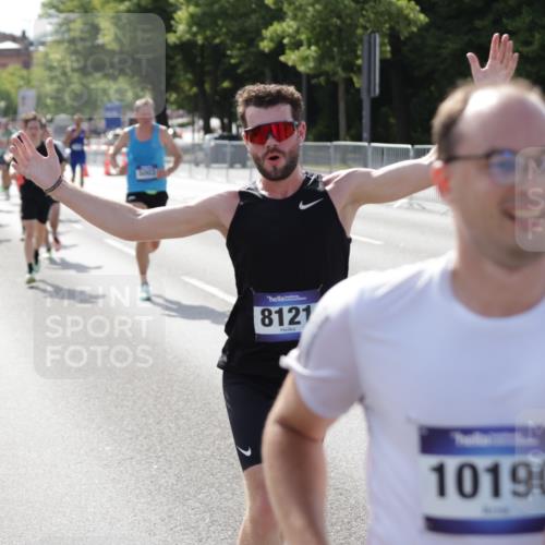 29.06.2025 - hella hamburg halbmarathon Jannik Wohlers http://msf.ph/oto/8203493 29.06.2025 09:48:22 Lombardsbrücke 1042, 2262, 2399, 3480, 3547, 4359, 4381, 5003, 5124, 5307, 6993, 7152, 7154, 8121, 8571, 9643, 10190, 10738, 12044, 13137, 13372, 13940, 14820, 15161, 15303, 15382, 15744, 16201, 18004, 18259, 18384, 18802 meine-sportfotos.de