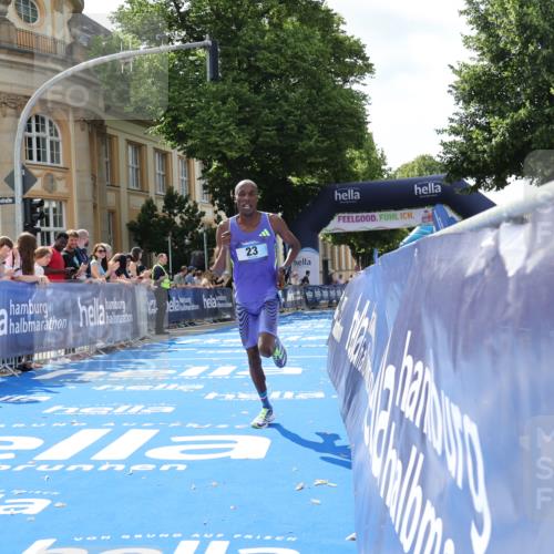 29.06.2025 - hella hamburg halbmarathon Strokosch-Dieckow http://msf.ph/oto/8203507 29.06.2025 10:03:09 Ziel 16, 23 meine-sportfotos.de