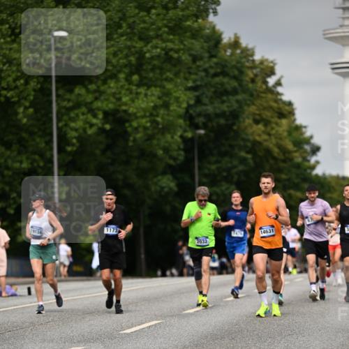 29.06.2025 - hella hamburg halbmarathon Dr. Thomas Lammeyer http://msf.ph/oto/8203787 29.06.2025 10:11:54 Kennedybrücke 1079, 1173, 1427, 1893, 1993, 2032, 2136, 3328, 3922, 3929, 5242, 5899, 6196, 6518, 6707, 6713, 6715, 7019, 7476, 7760, 9338, 9967 meine-sportfotos.de