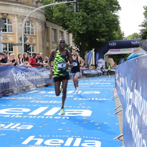29.06.2025 - hella hamburg halbmarathon Strokosch-Dieckow http://msf.ph/oto/8203857 29.06.2025 10:04:24 Ziel 8, 20, 58, 59 meine-sportfotos.de