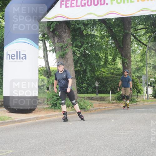 29.06.2025 - hella hamburg halbmarathon KatJ http://msf.ph/oto/8203861 29.06.2025 09:31:49 Zwischen KM18-KM19  meine-sportfotos.de