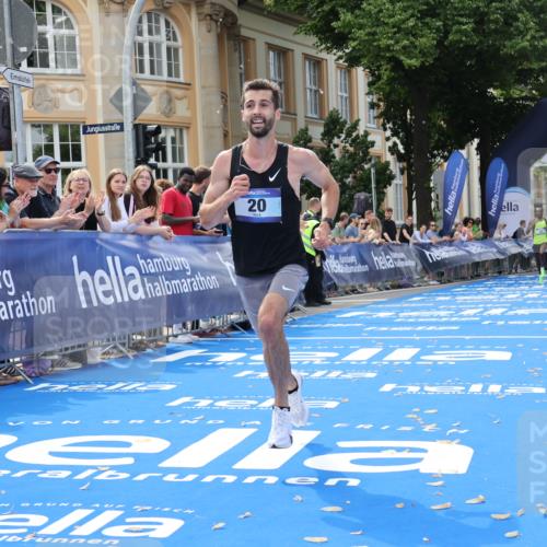 29.06.2025 - hella hamburg halbmarathon Strokosch-Dieckow http://msf.ph/oto/8203869 29.06.2025 10:04:25 Ziel 8, 20, 58, 59 meine-sportfotos.de