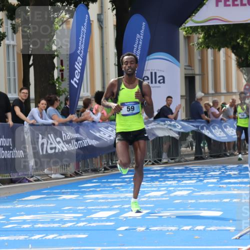29.06.2025 - hella hamburg halbmarathon Strokosch-Dieckow http://msf.ph/oto/8203912 29.06.2025 10:04:27 Ziel 20, 58, 59 meine-sportfotos.de