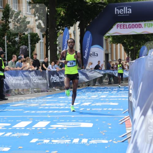 29.06.2025 - hella hamburg halbmarathon Strokosch-Dieckow http://msf.ph/oto/8203932 29.06.2025 10:04:28 Ziel 58, 59 meine-sportfotos.de