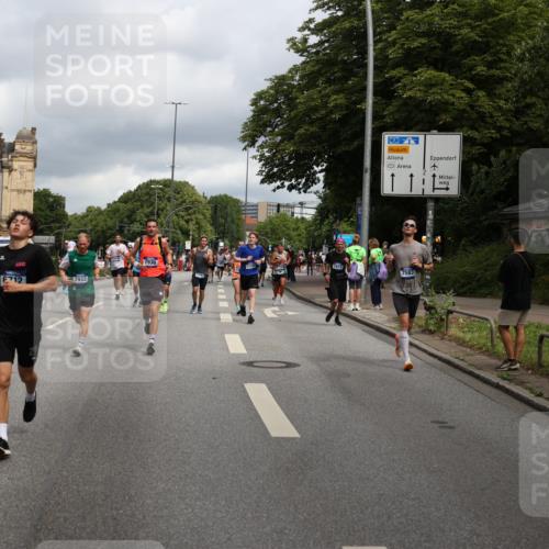 29.06.2025 - hella hamburg halbmarathon Yannick Fuchs http://msf.ph/oto/8203950 29.06.2025 10:44:50 20KM 1461, 1466, 1750, 1817, 2207, 2880, 3654, 4077, 4346, 4816, 5018, 5115, 6027, 6662, 6712, 6795, 7052, 7134, 7397, 7583, 7930, 7932, 8117, 8205, 8572, 8704, 8819, 9057, 11214, 11356, 12016, 12624, 12949, 13008, 13687, 13701, 13808, 13875, 14034, 14125, 14257, 14626, 15362, 15395, 15720, 16285, 16291, 16716, 17129, 17179, 17221, 17384, 18006, 18182, 18370, 18394, 18413, 18489 meine-sportfotos.de