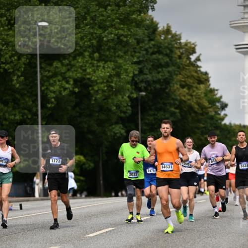 29.06.2025 - hella hamburg halbmarathon Dr. Thomas Lammeyer http://msf.ph/oto/8204101 29.06.2025 10:11:55 Kennedybrücke 1079, 1173, 1427, 1893, 2032, 2136, 3328, 3922, 3929, 4228, 5242, 5899, 6196, 6707, 6713, 6715, 7019, 7476, 7760, 9338, 9967 meine-sportfotos.de