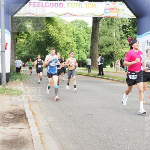 29.06.2025 - hella hamburg halbmarathon MichiJ http://msf.ph/oto/8204104 29.06.2025 10:22:09 Zwischen KM18-KM19 4749, 11929, 13199, 13961, 14289, 15887, 17056, 17175 meine-sportfotos.de