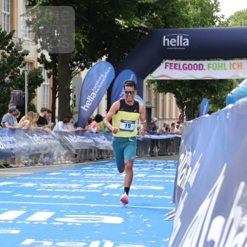 29.06.2025 - hella hamburg halbmarathon Strokosch-Dieckow http://msf.ph/oto/8204187 29.06.2025 10:05:20 Ziel 17, 19 meine-sportfotos.de